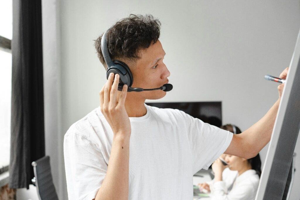Spoken English Classes in Noida